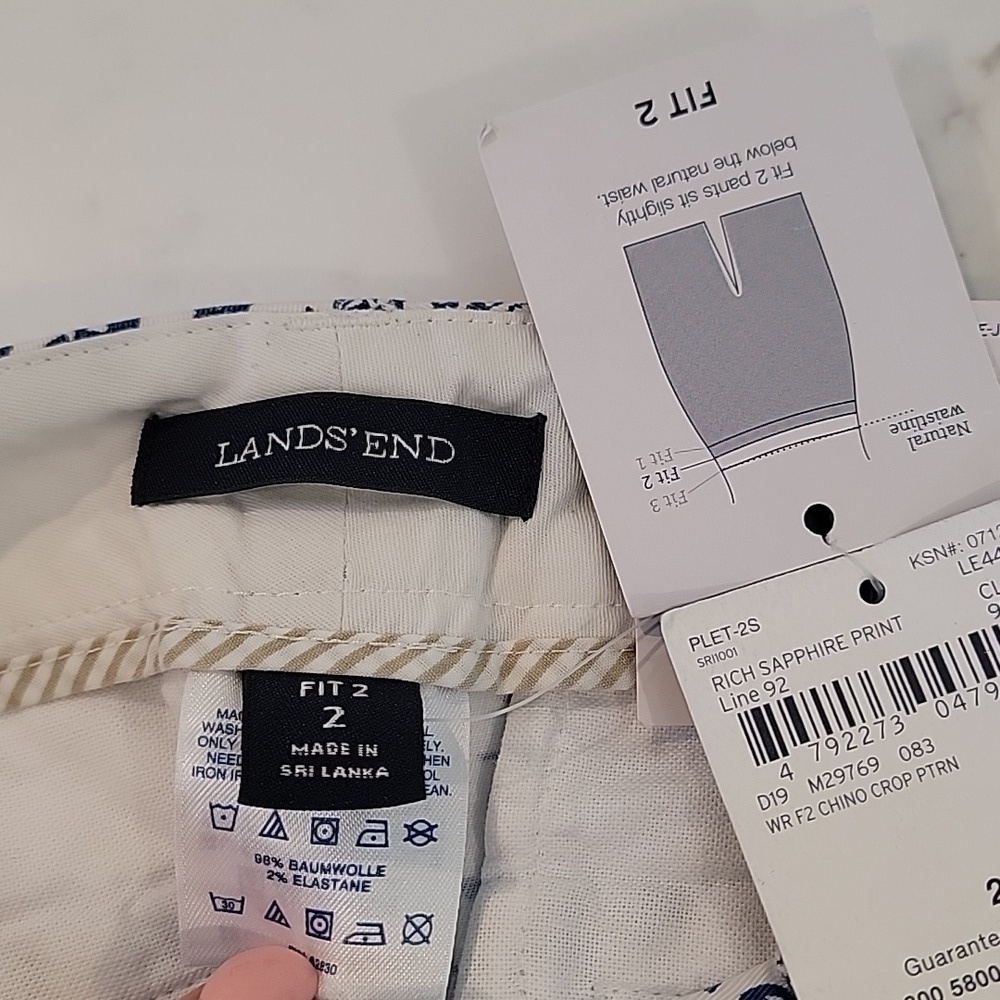 Lands' End Blue White Resort River Beach Print Mid Rise Capri Pants Size 2 - Picture 8 of 14